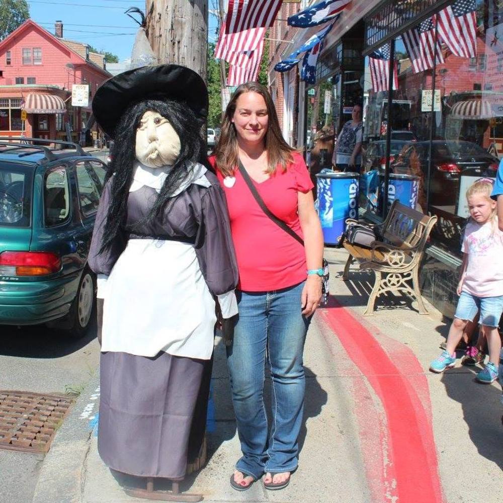 Meet your Posher, Lynnette